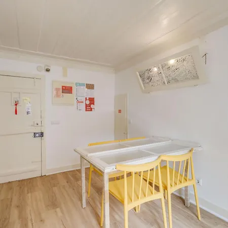 Bairro Alto Window - Cozy Spot In A Buzzing Locale Apartment Lisbon Exterior photo