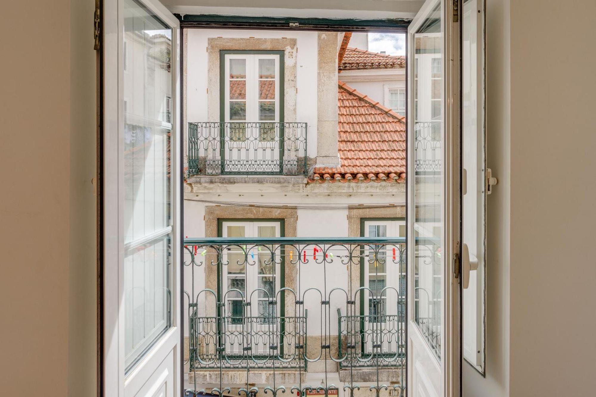 Bairro Alto Window - Cozy Spot In A Buzzing Locale Apartment Lisbon